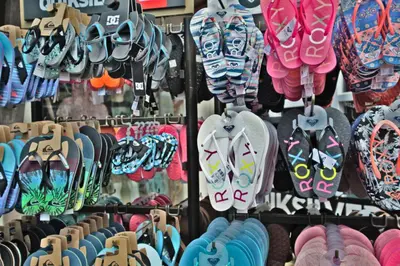 a bunch of shoes on display in a store at Villa Prinsenhof # Zeventien in Bergen