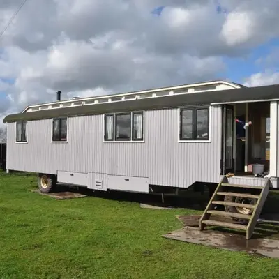 Gypsy Waggon - A villa on wheels