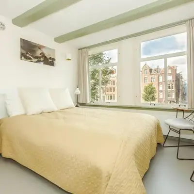 The Red Ox - Super Central Canal View Rooms